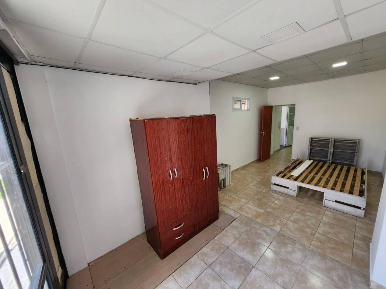ALQUILO LOCAL ZONA SUDAMERICA Y CHURRUARIN $270.000+EXP+IMP