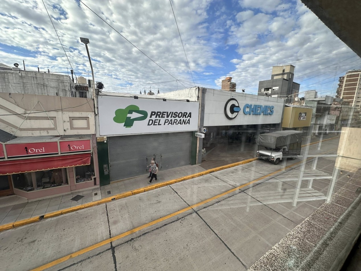 VENDO IMPORTANTE LOCAL COMERCIAL CENTRICO