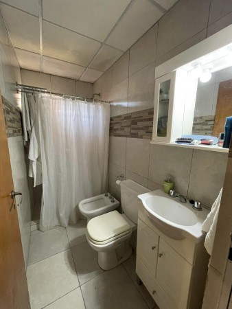 VENDO HERMOSA CASA 3 DORM. CON PILETA 