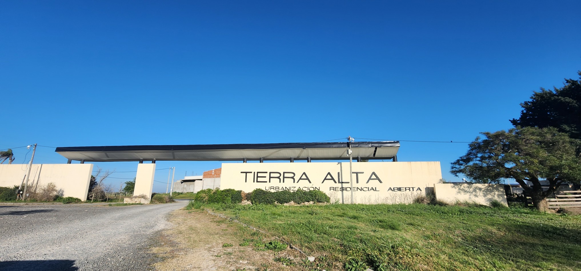 ️VENDO LOTE EN TIERRA ALTA 551 m2. LISTO PARA ESCRITURAR. U$S 7.000.