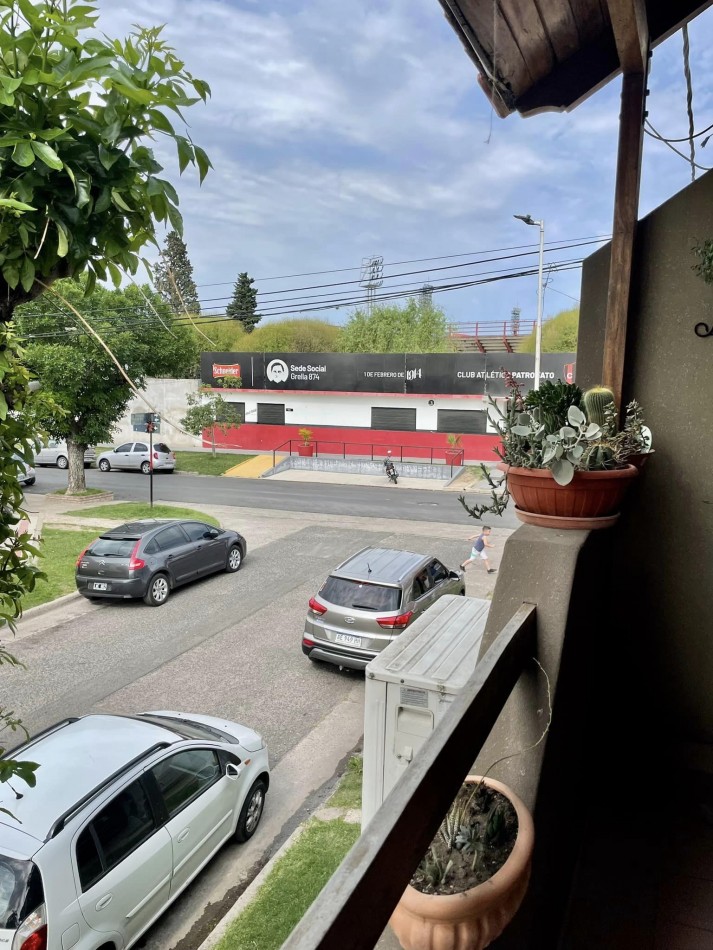 VENDO HERMOSA CASA 3 DORM ZONA CLUB PATRONATO