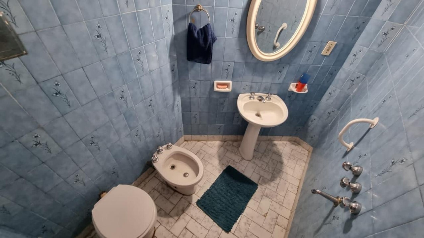 VENDO CASA 3 DORM ZONA AV DE LAS AMERICAS Y EL PARACAO