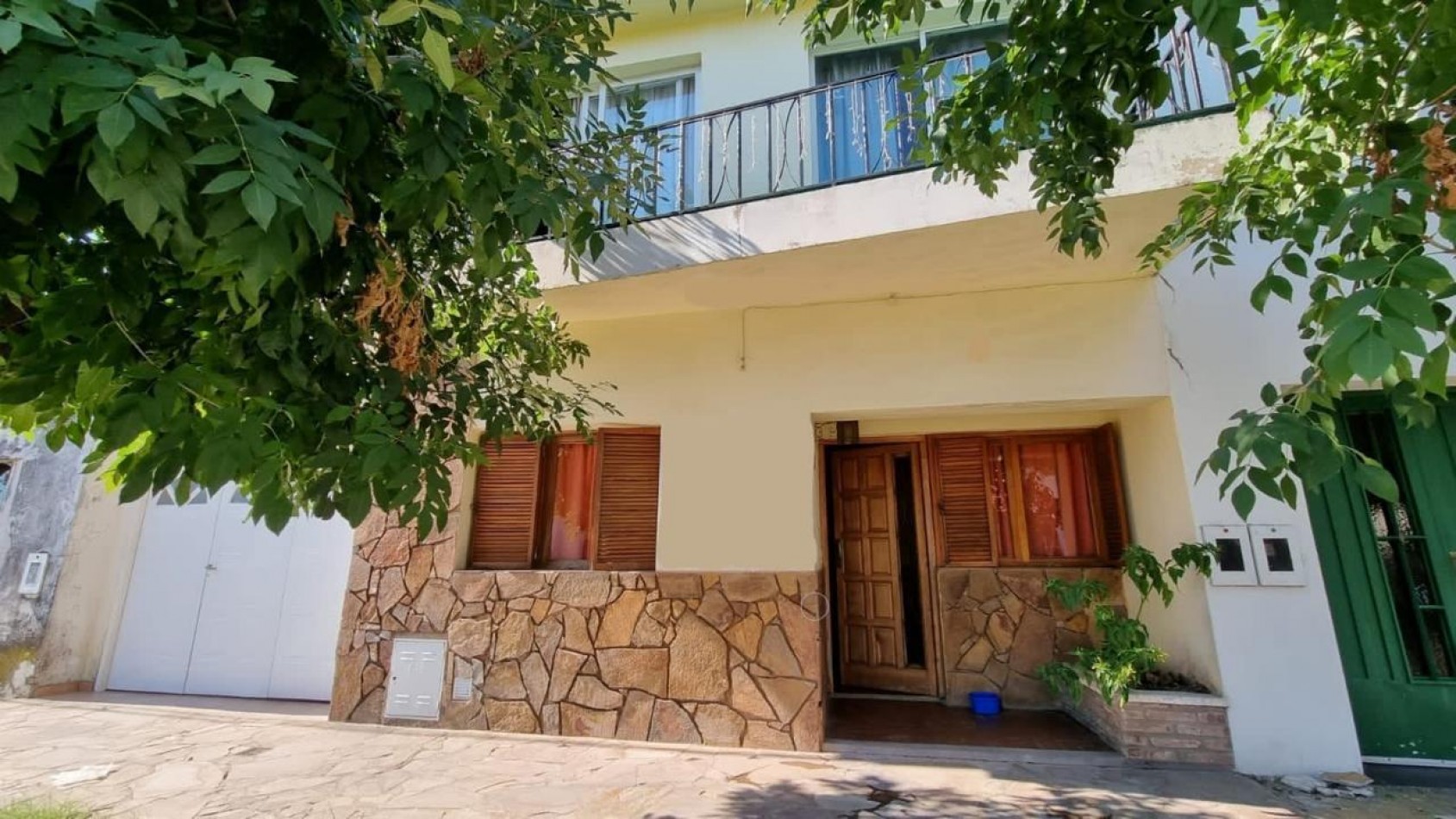 VENDO CASA 3 DORM ZONA AV DE LAS AMERICAS Y EL PARACAO