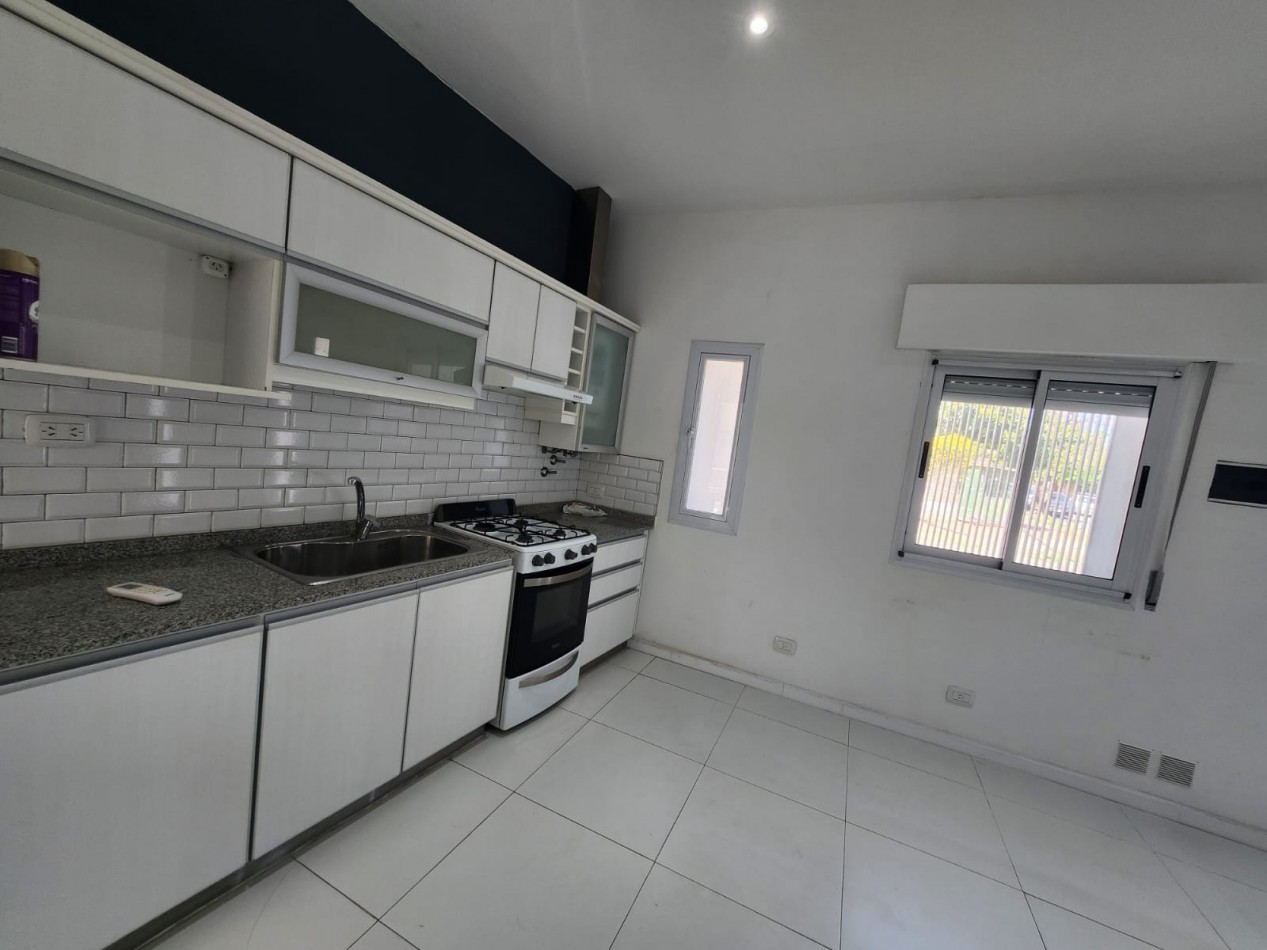 ALQUILO DEPTO 1 DOR. ZONA CENTRO/PARQUE $280.000 FINALES