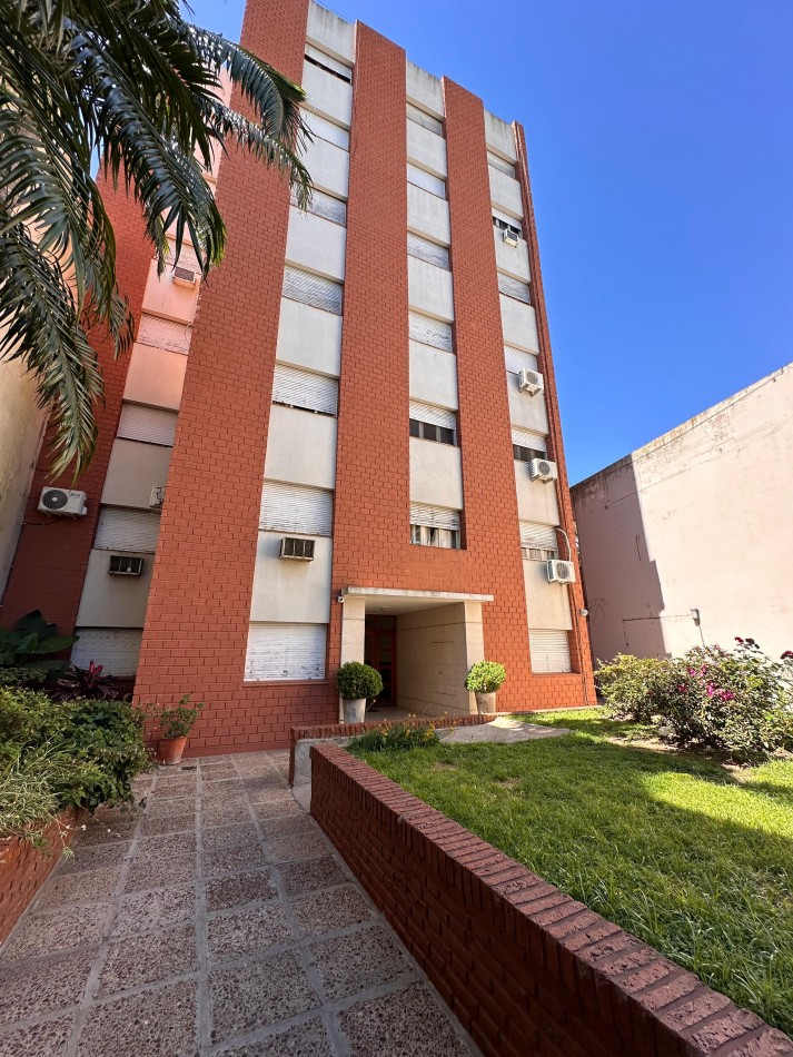 VENDO DEPARTAMENTO DE 3 DOMITORIOS ZONA PARQUE U$S 115.000