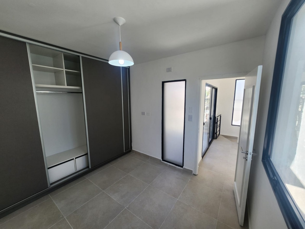 ALQUILO CASA ZONA CENTRO 2 DORMITORIOS, 2 BAÑOS $900.000 FINALES
