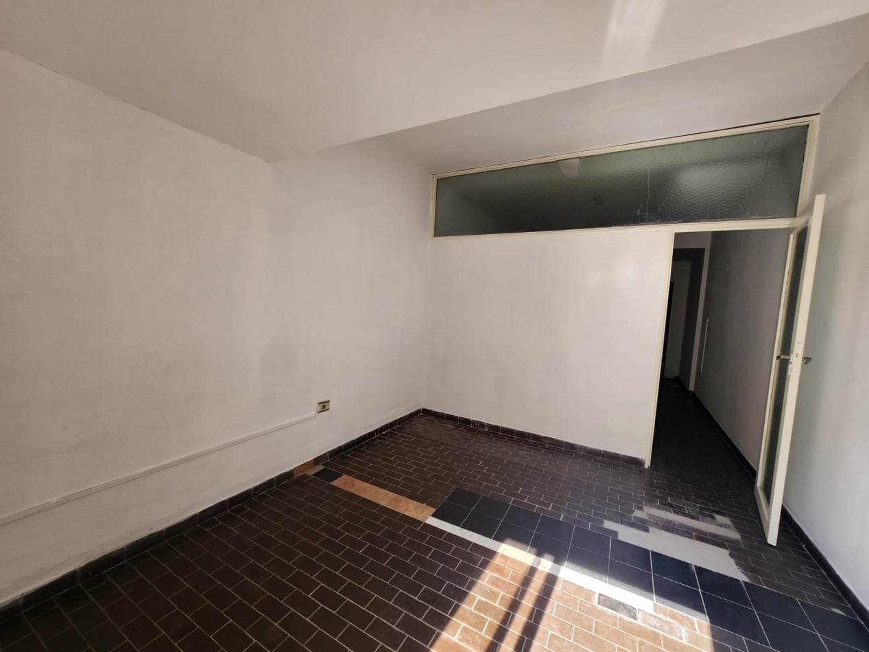 ALQUILO DEPTO 1 DORMITORIO $380.000 FINAL. ZONA CENTRO. EDIFICIO CON QUINCHO Y PILETA