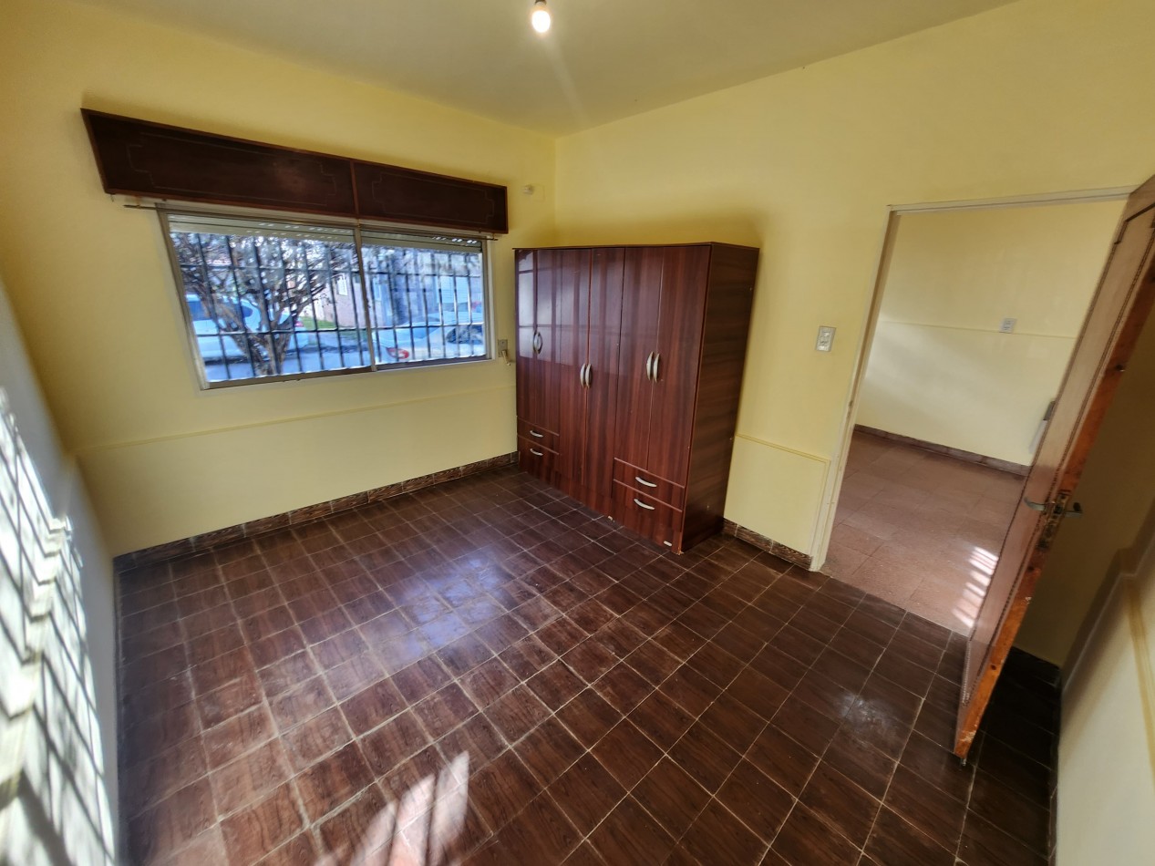ALQUILO CASA 3 DORMITORIOS CON COCHERA $750.000+IMPUESTOS