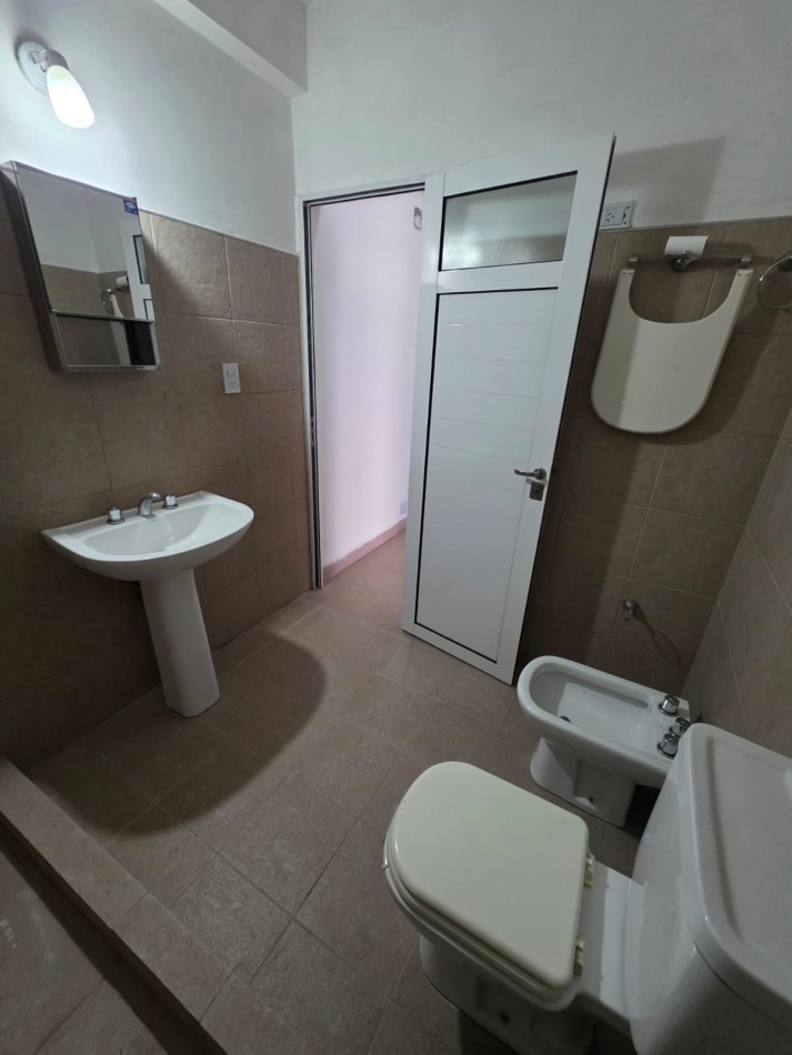 ALQUILO LOCAL EN AV. NEWBERY $290.000 FINAL