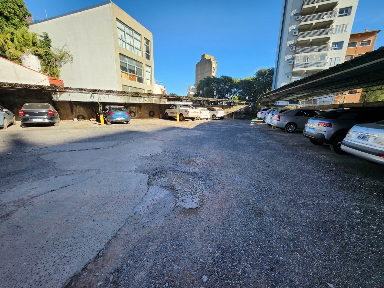 ALQUILO SEMIPISO ZONA PARQUE+COCHERA $680.000+EXP+IMP