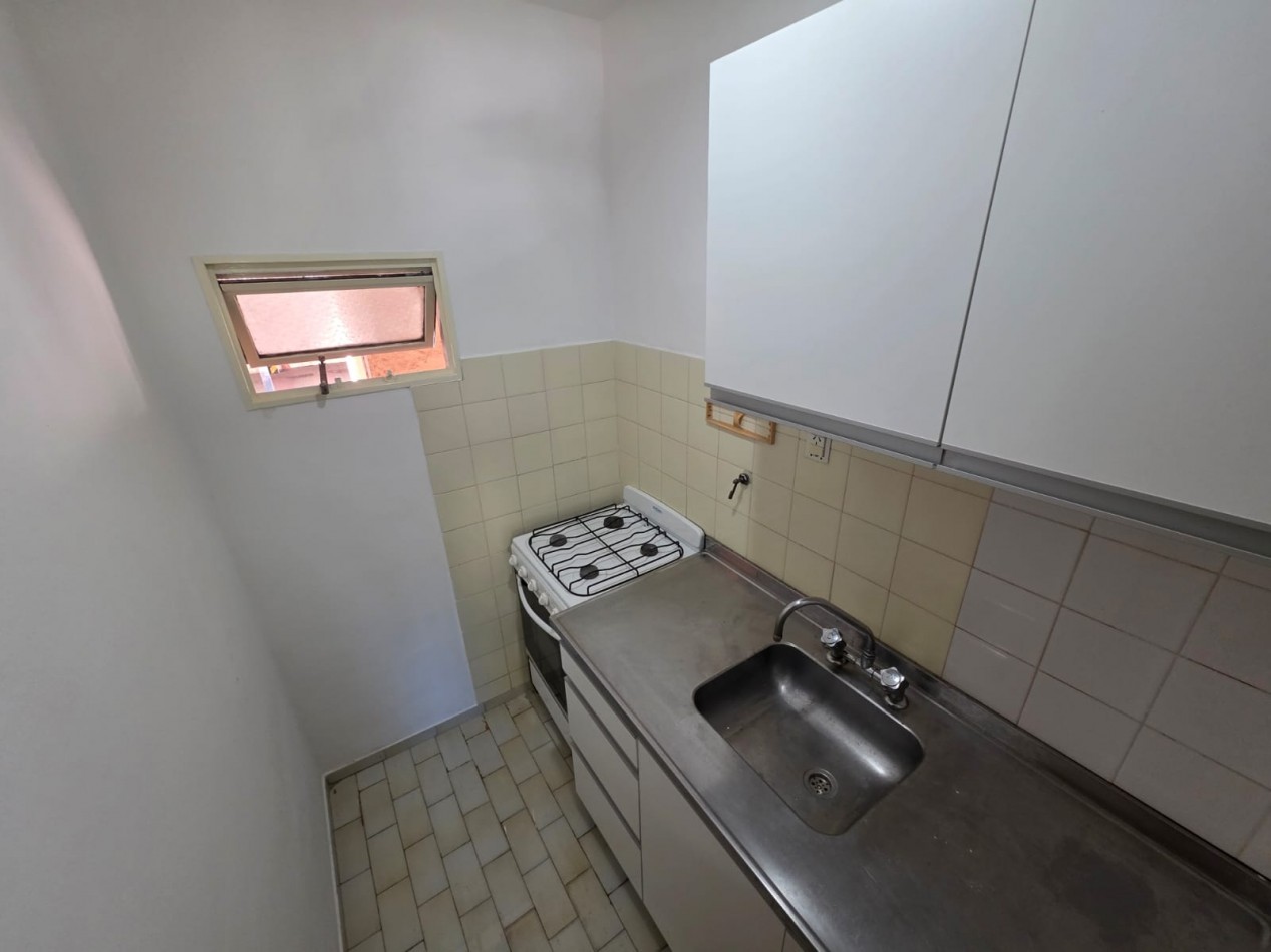 ALQUILO DEPTO 1 DORMITORIO ZONA PARQUE $300.000 +EXPENSAS 