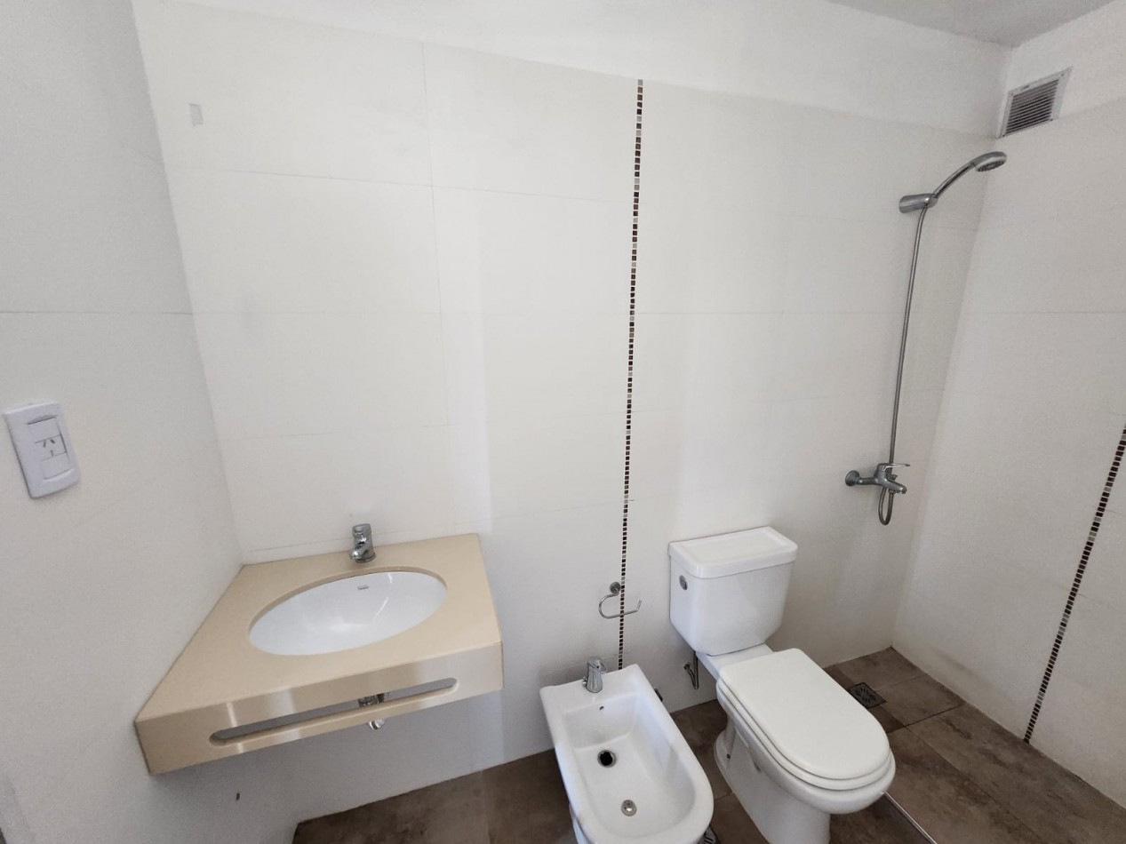 ALQUILO DEPARTAMENTO MONOAMBIENTE $290.000+EXPENSAS+IMPUESTOS
