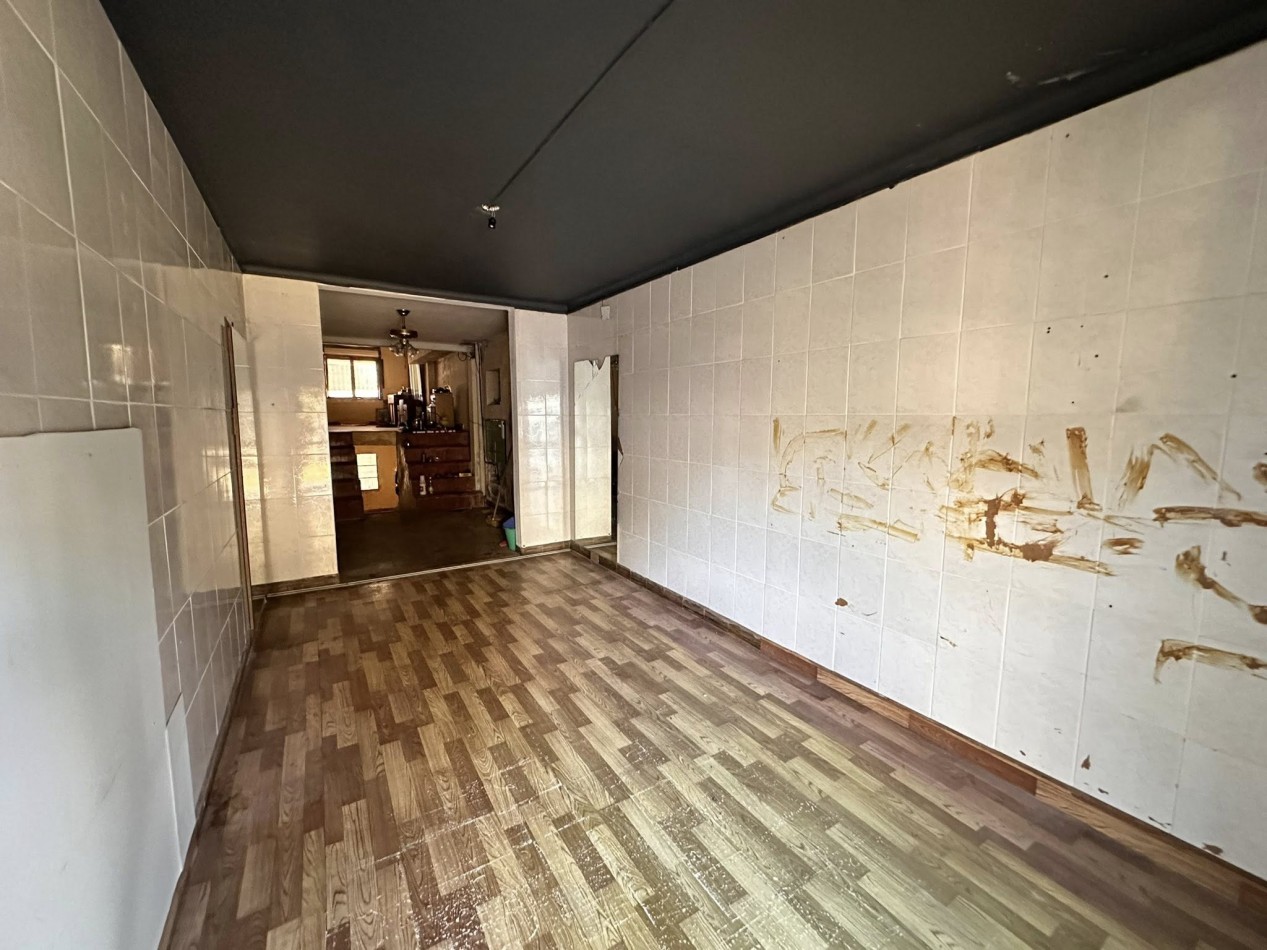VENDO CASA 2 DORM, 2 COCHERAS. QUINCHO Y PILETA