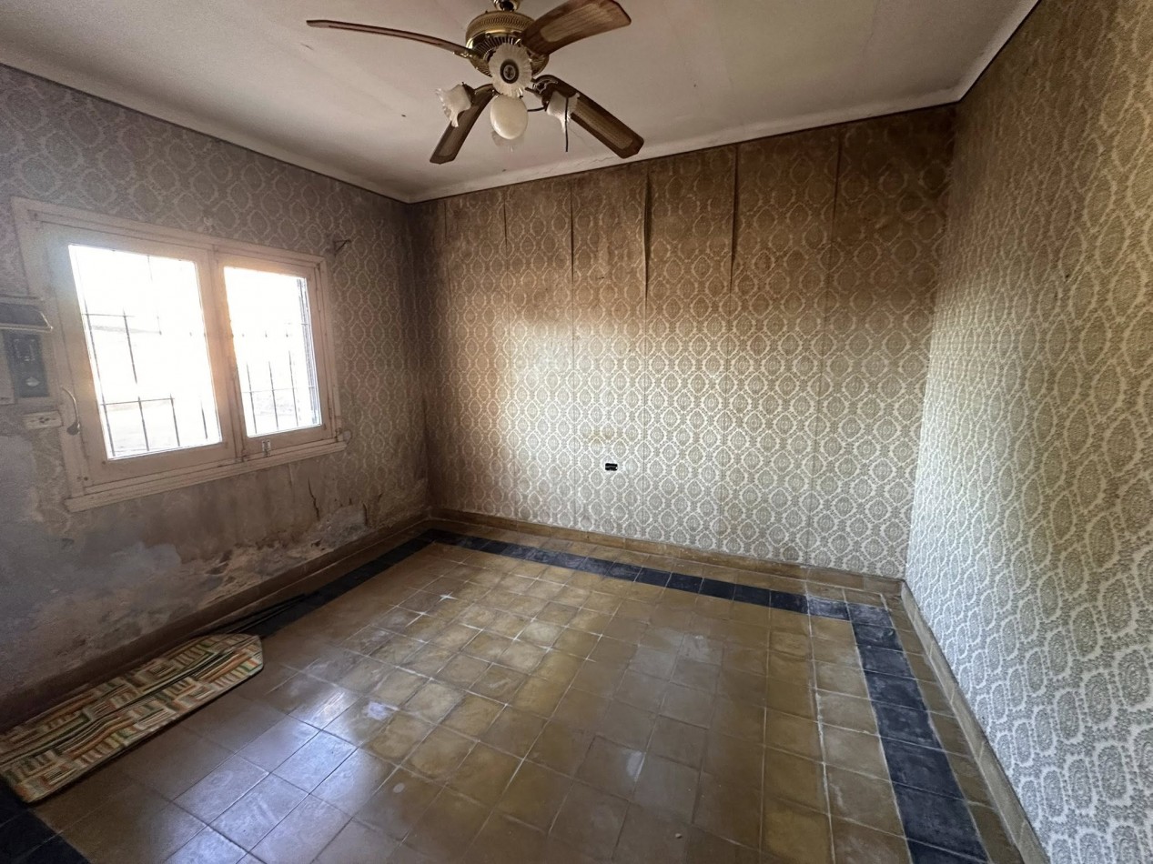 VENDO CASA 2 DORM, 2 COCHERAS. QUINCHO Y PILETA
