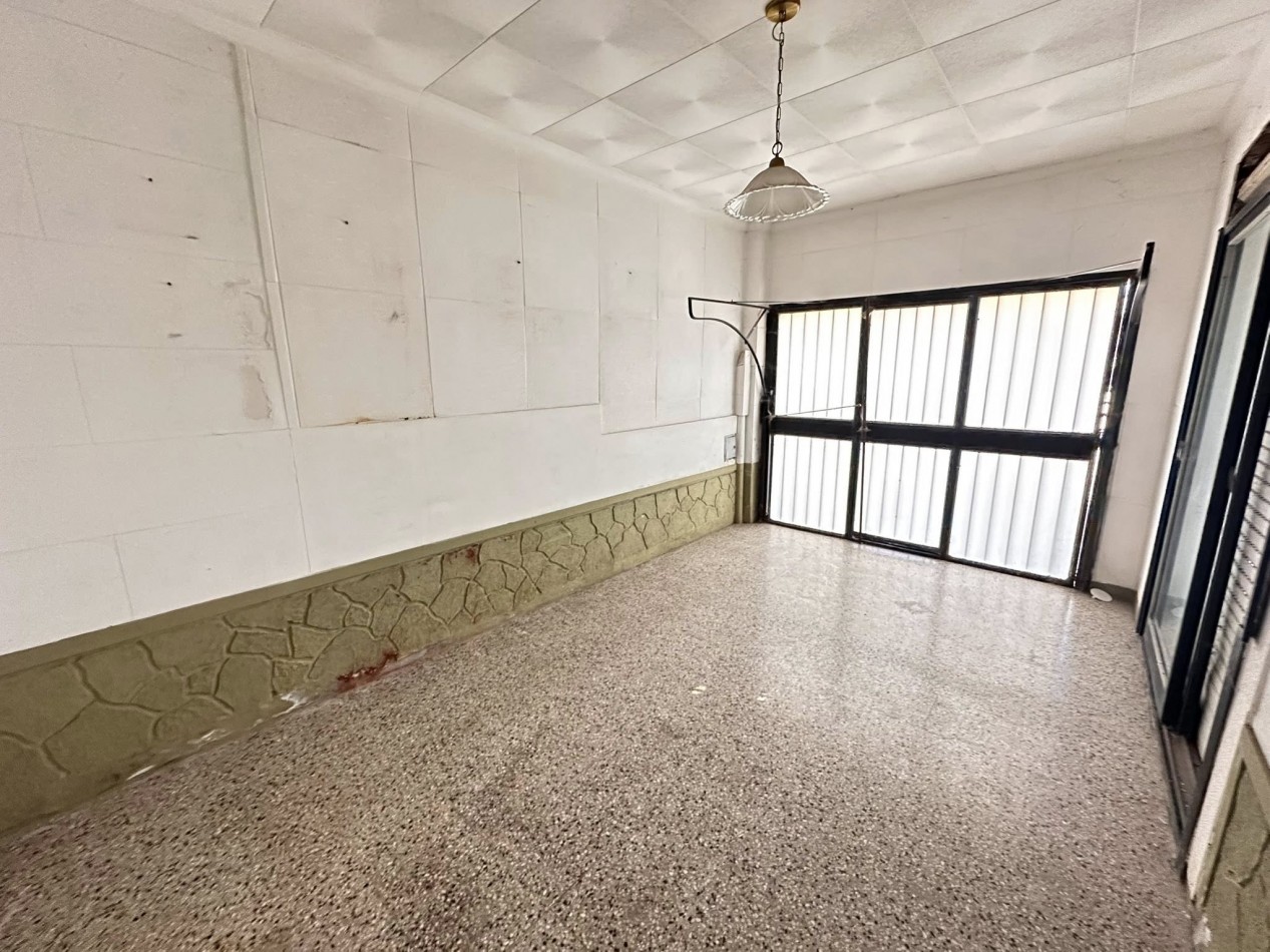 VENDO CASA 2 DORM, 2 COCHERAS. QUINCHO Y PILETA