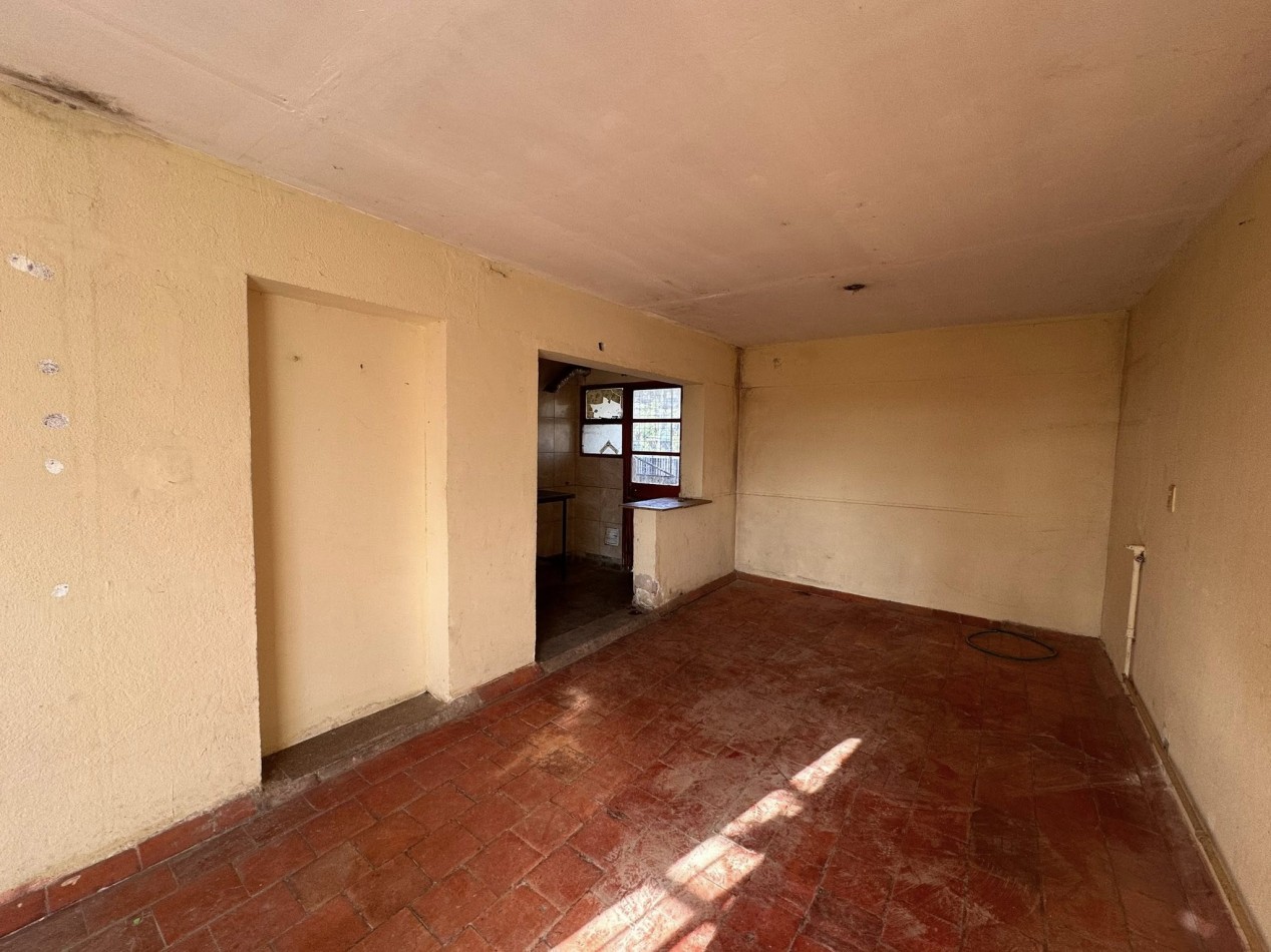 OPORTUNIDAD EN PESOS! DEPTO 3 DORM A RECICALR 