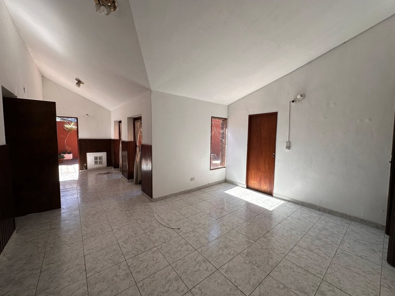 VENDO HERMOSA CASA 3 DORM CALLE ALEM