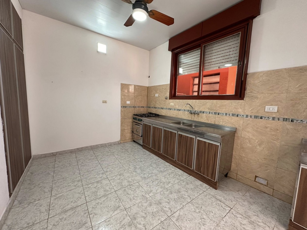 VENDO HERMOSA CASA 3 DORM CALLE ALEM