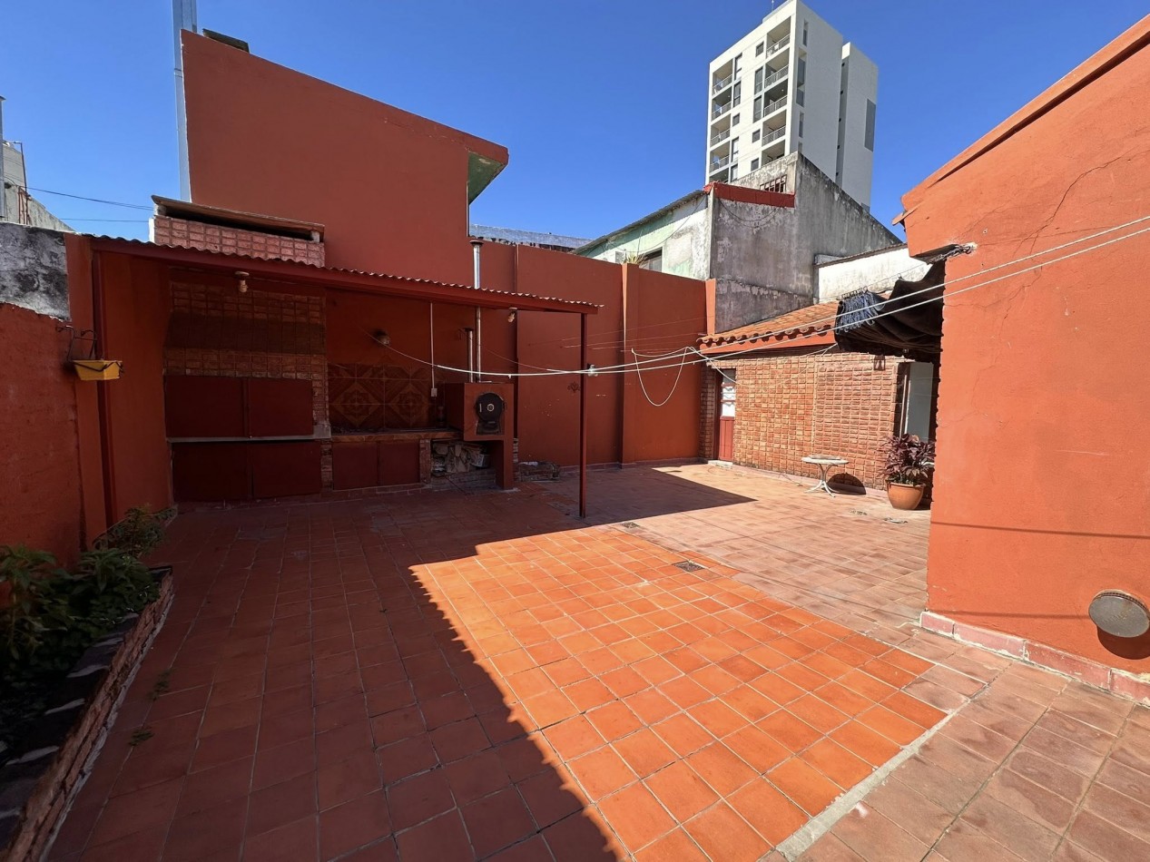 VENDO HERMOSA CASA 3 DORM CALLE ALEM