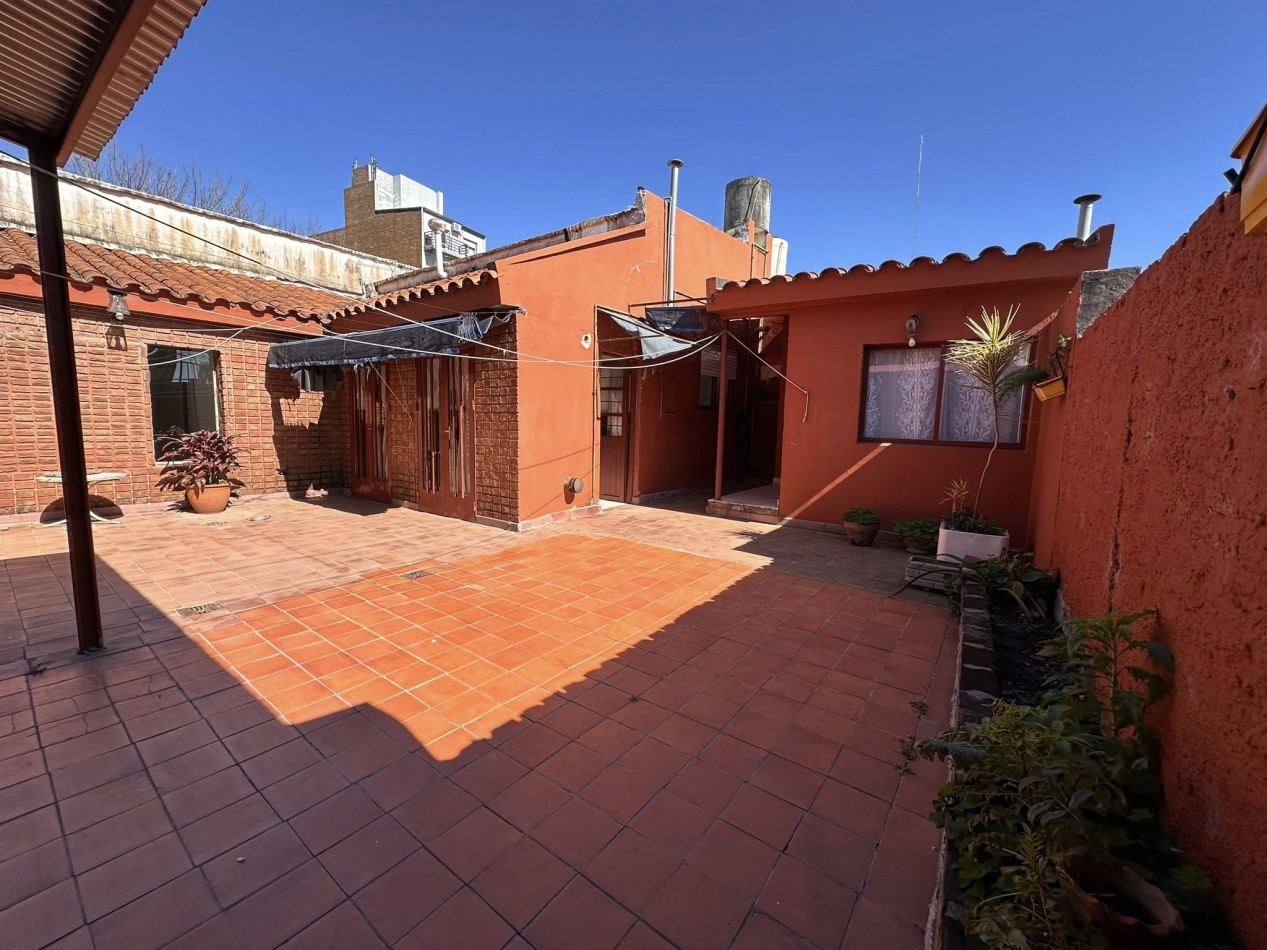 VENDO HERMOSA CASA 3 DORM CALLE ALEM