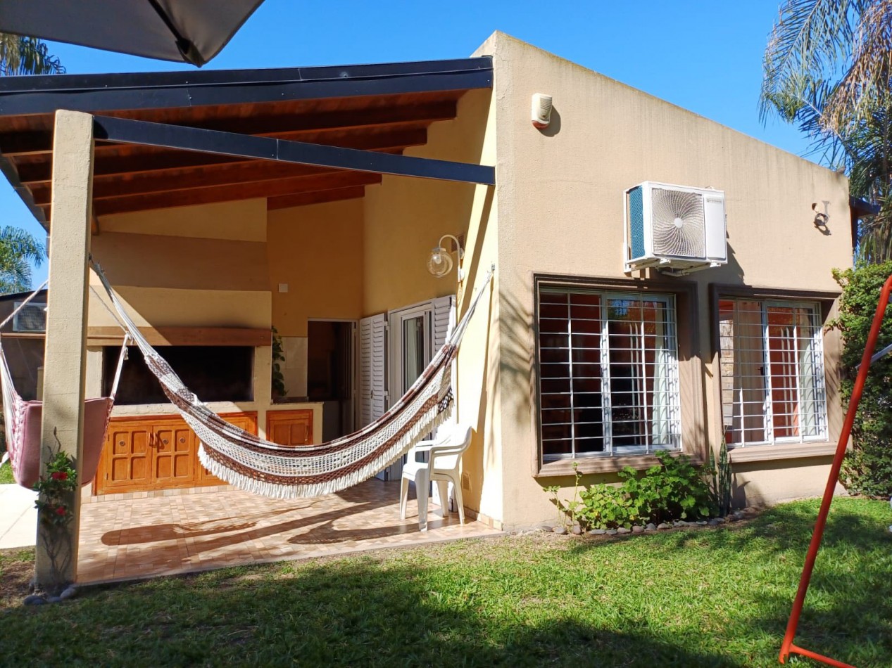 VENDO CASA QUINTA EN VILLA URQUIZA CENTRO