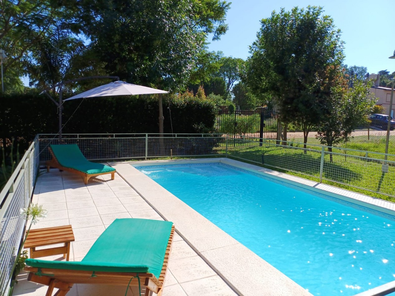 VENDO CASA QUINTA EN VILLA URQUIZA CENTRO