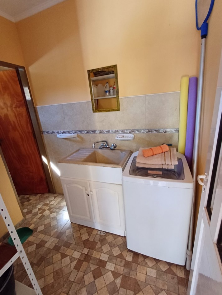VENDO CASA QUINTA EN VILLA URQUIZA CENTRO