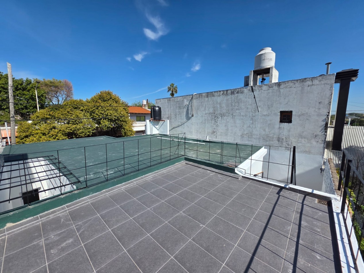 ALQUILO CASA 3 DOR ZONA CENTRO/PARQUE $550.000 + IMPUESTOS