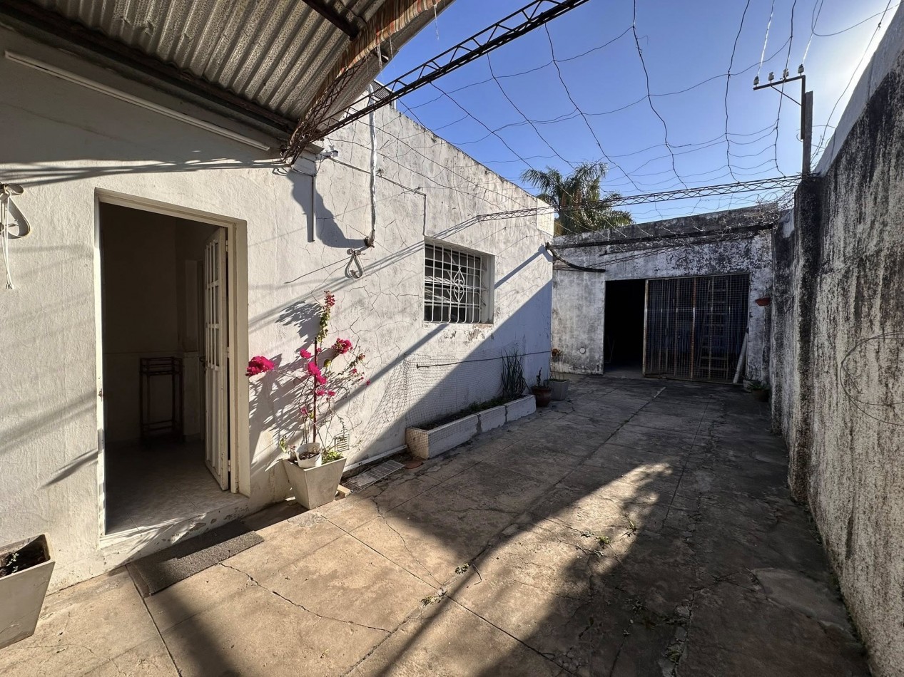 VENDO CASA 3 DORM . LOCAL COMERCIAL. GALPON
