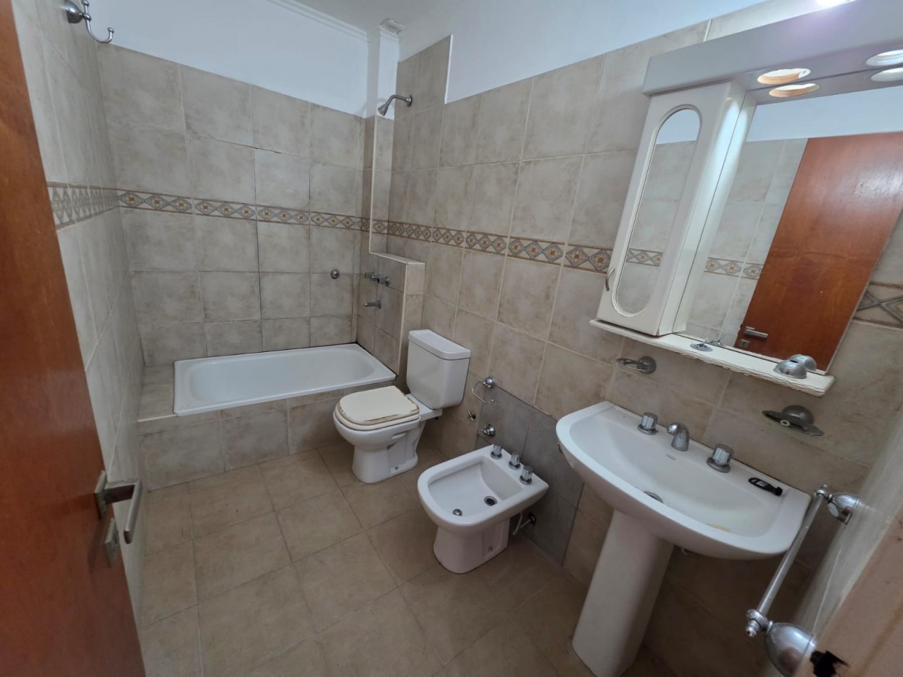 VENDO DEPARTAMENTO 1 DORMITORIO CON COCHERA U$S 52.000.