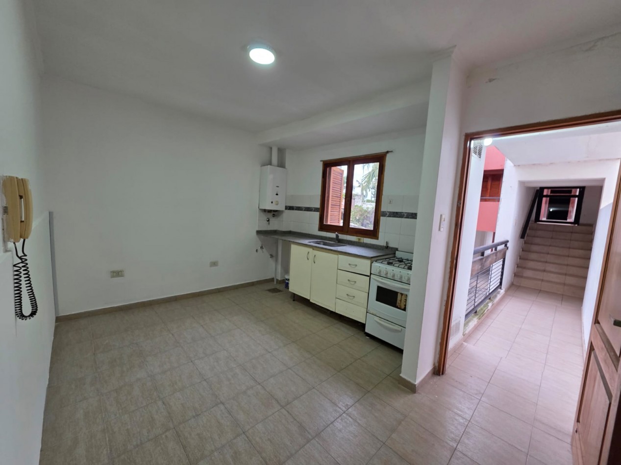 VENDO DEPARTAMENTO 1 DORMITORIO CON COCHERA U$S 52.000.
