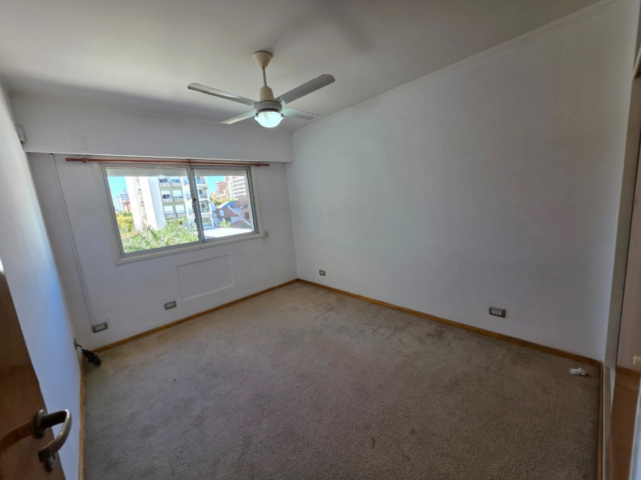 ALQUILO DEPTO 2 DORMITORIOS. ZONA PARQUE $650.000 + EXPENSAS + TASAS 