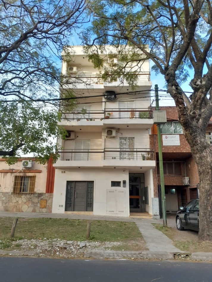 OPORTUNIDAD! VENDO DEPTO 2 DORMITORIOS U$D 58.000.-