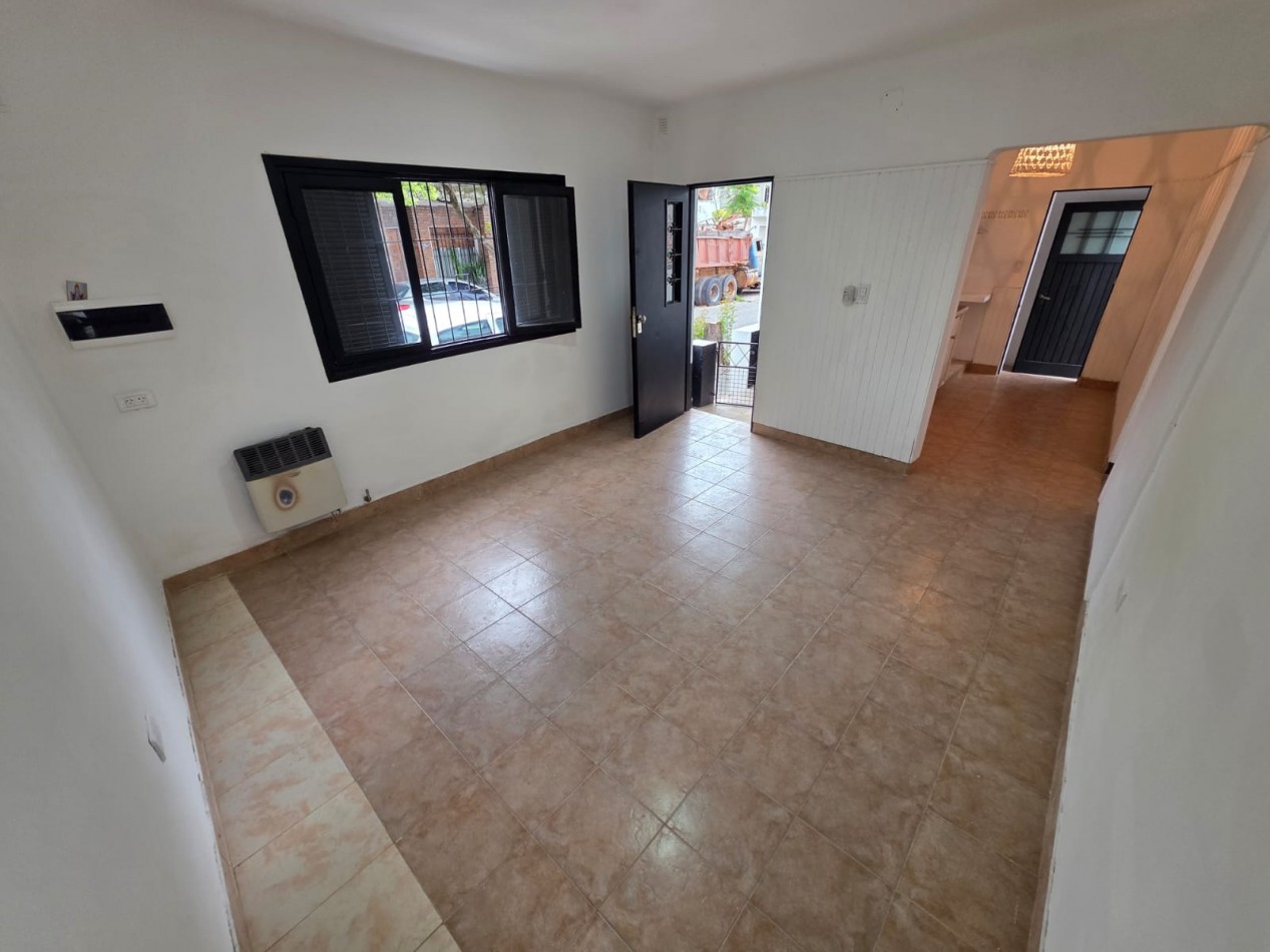 ALQUILO CASA 3 DOR ZONA CENTRO/PARQUE $490.000 FINAL