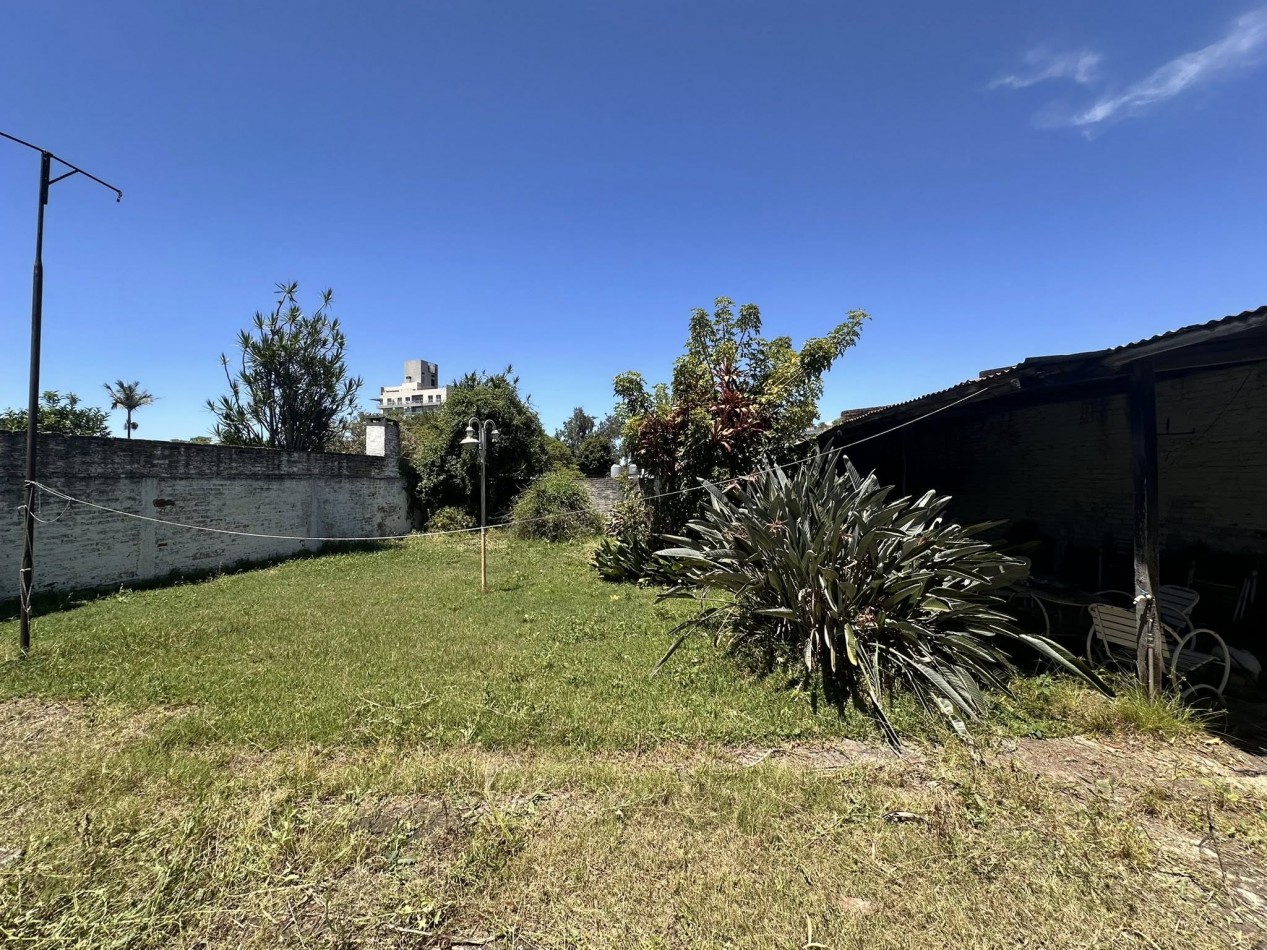 VENDO CASA ZONA CENTRO A RECICLAR 700m2