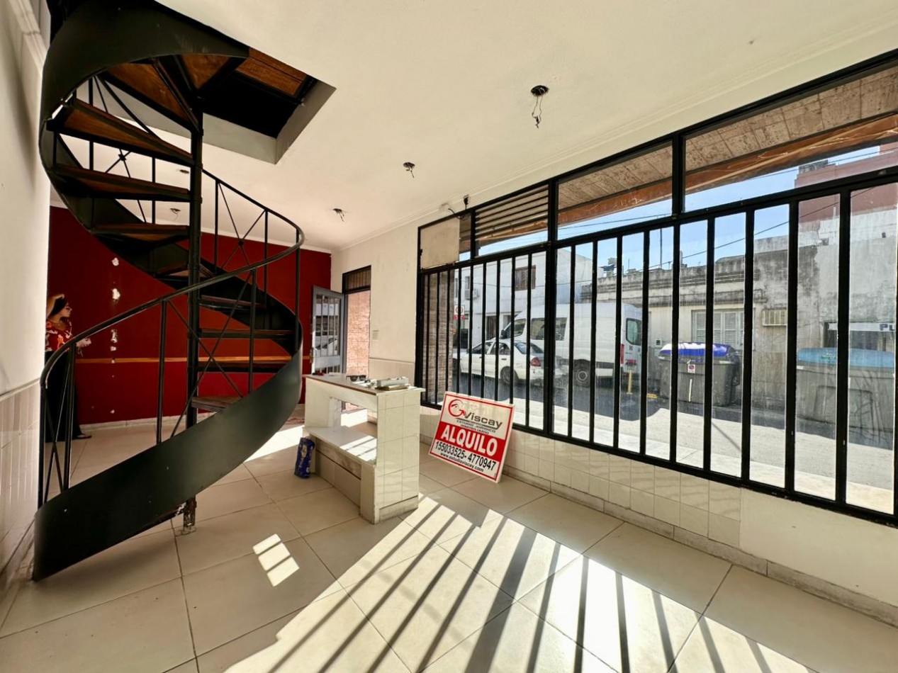 ALQUILO LOCAL COMERCIAL ZONA CENTRO $420.000 FINAL