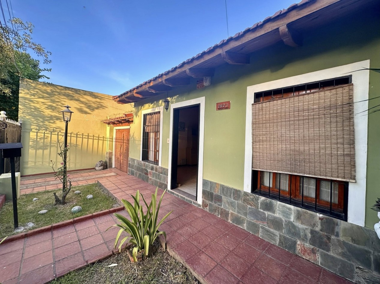 VENDO HERMOSA CASA 2 DORM. ZONA SAROBE