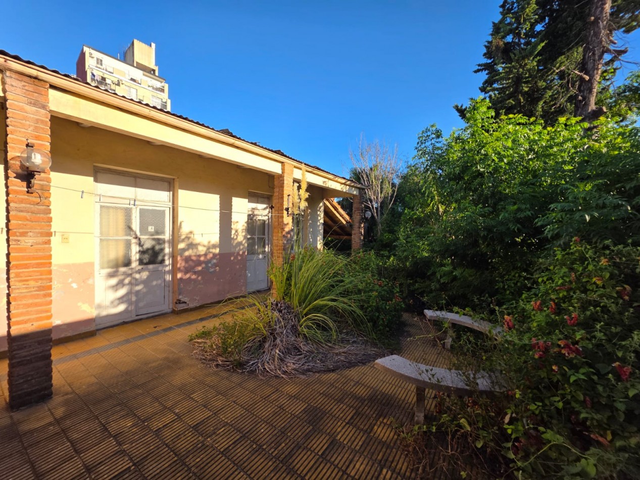 VENDO IMPORTANTE INMUEBLE ZONA PLAZA SAENZ PEÑA. U$D 200.000