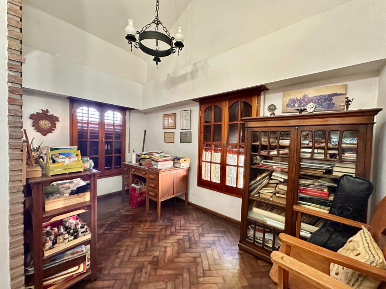 VENDO/PERMUTO CHALET 3 DORMITORIOS, 4 BAÑOS, PILETA U$D 295.000