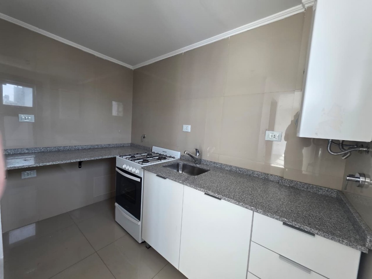 ALQUILO DEPTO MONOAMBIENTE $550.000+EXPENSAS+TASAS. ZONA PARQUE