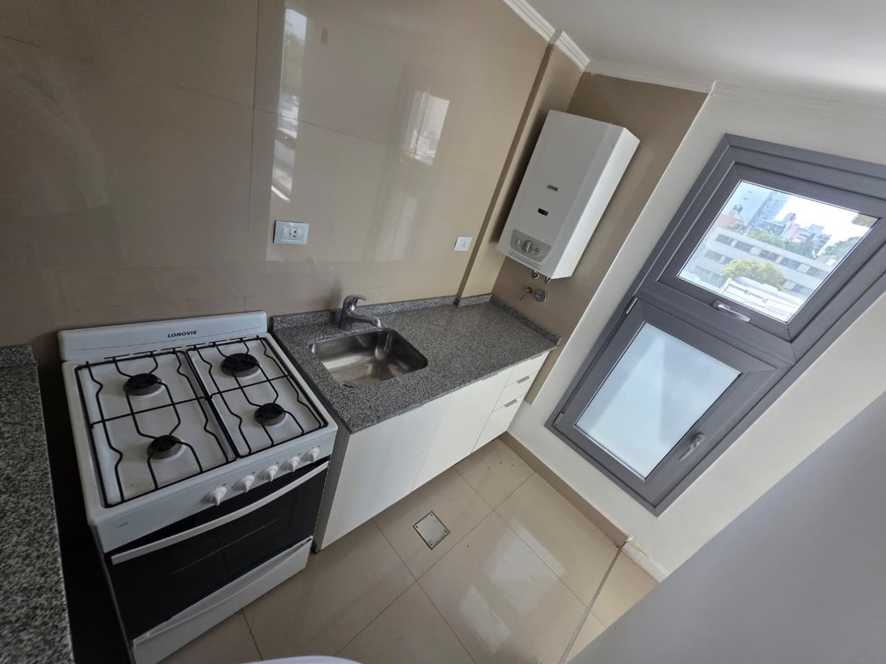 ALQUILO DEPTO MONOAMBIENTE $550.000+EXPENSAS+TASAS. ZONA PARQUE