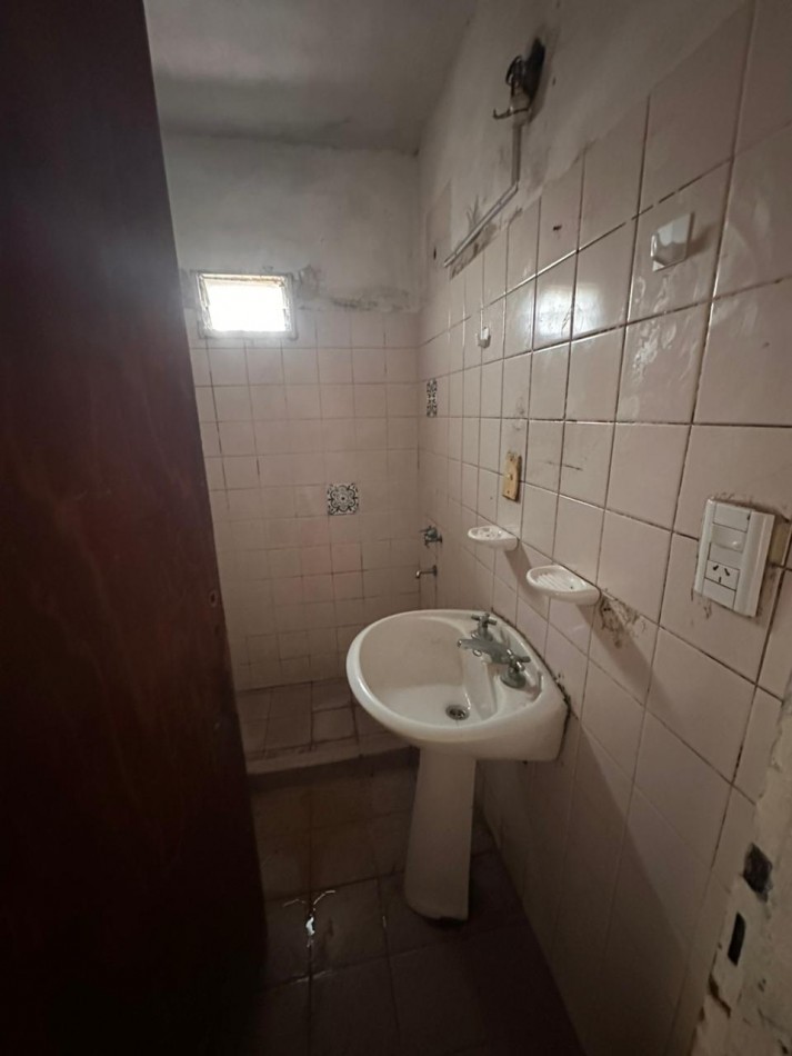 U$S 22.000 VENDO CASA A RECICLAR