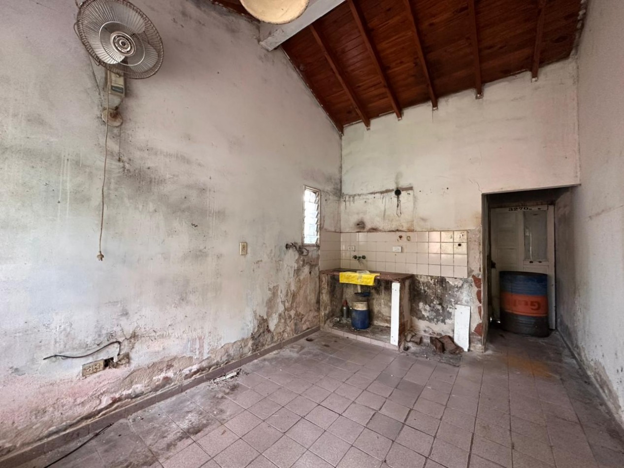 U$S 22.000 VENDO CASA A RECICLAR