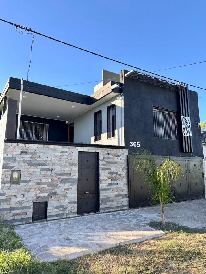 VENDO CASA NUEVA ZONA THOMPSON. 4 DOR, 2 BAÑOS, PILETA U$D 150.000