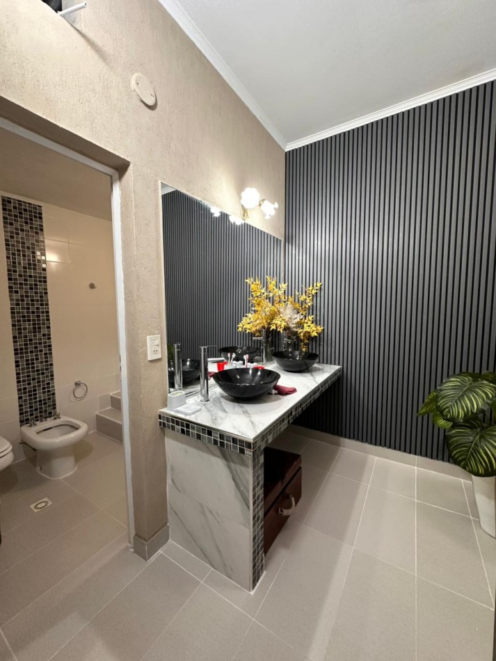 VENDO CASA NUEVA ZONA THOMPSON. 4 DOR, 2 BAÑOS, PILETA U$D 150.000