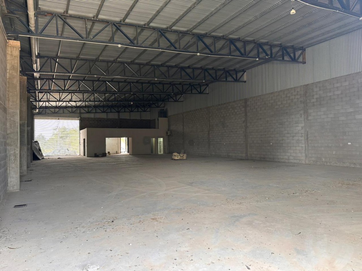 ALQUILO GALPON A ESTRENAR 530 m2 $1.900.000 + LUZ Y AGUA