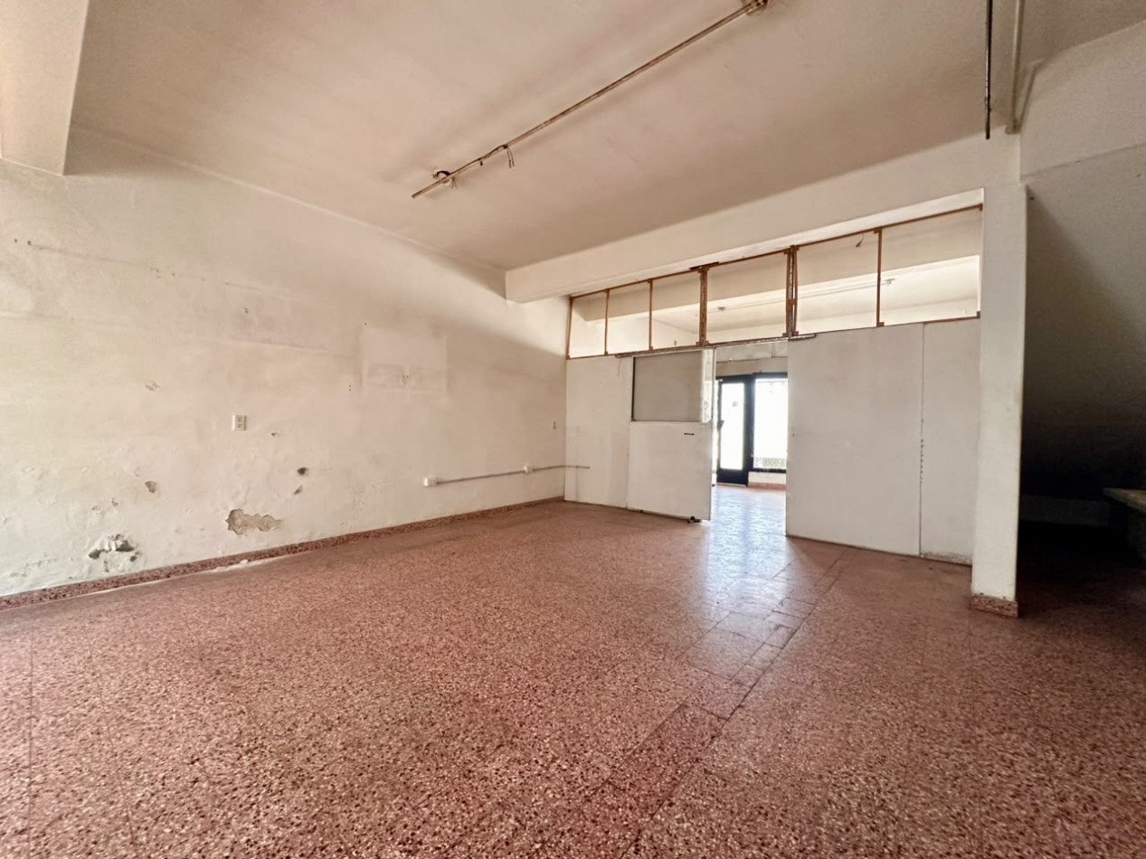 ALQUILO LOCAL FRENTE AL FERROCARRIL $500.000 