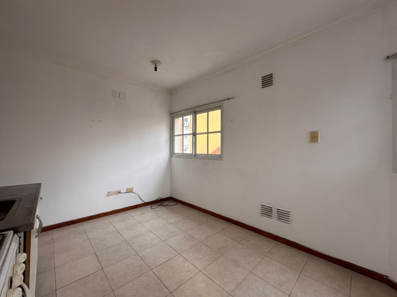 ALQUILO DEPTO 1 DORM $400.000 + EXP + TASAS. ZONA CASA DE GOBIERNO