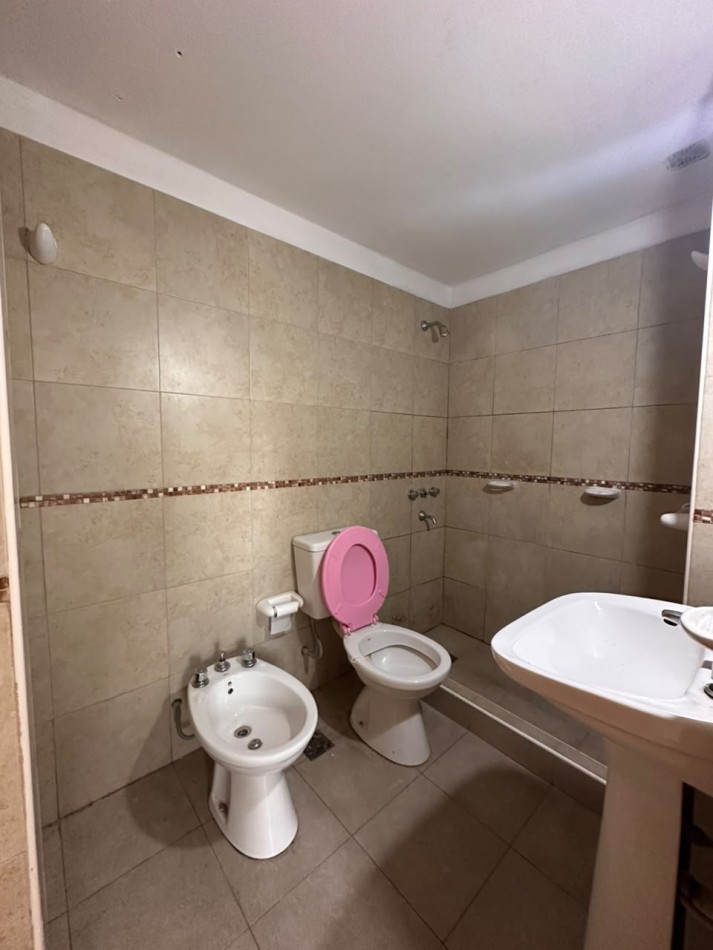 ALQUILO DEPTO 1 DORM $400.000 + EXP + TASAS. ZONA CASA DE GOBIERNO