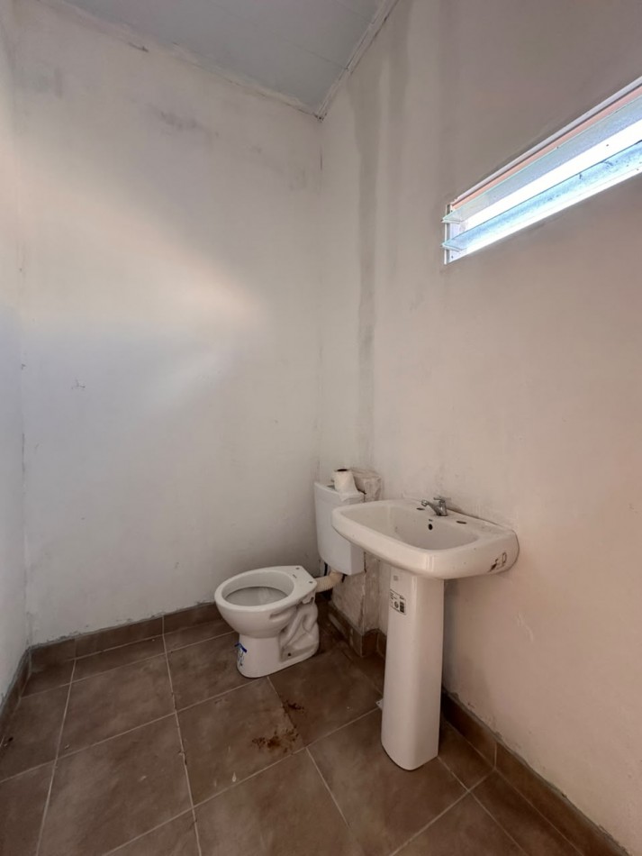 ALQUILO LOCAL COMERCIAL EN AV DE LAS AMERICAS $700.000
